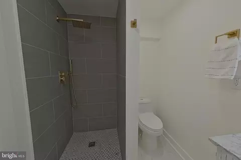 Bath - 1708 Millstone Dr, Edgewater, MD 21037 photo 3 of 3