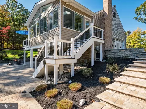 Exterior - 7677 Bush Ave, Pasadena, MD 21122 photo 12 of 13