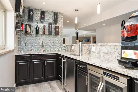 Kitchen - 7677 Bush Ave, Pasadena, MD 21122 photo 6 of 7