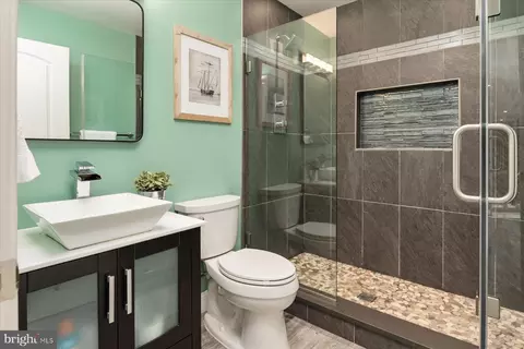 Bath - 7677 Bush Ave, Pasadena, MD 21122 photo 3 of 4