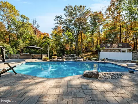 Exterior - 7677 Bush Ave, Pasadena, MD 21122 photo 9 of 13