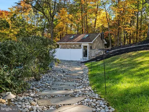 Exterior - 7677 Bush Ave, Pasadena, MD 21122 photo 13 of 13