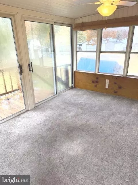 Exterior - 1664 Glen Dr, Pasadena, MD 21122 photo 1 of 5