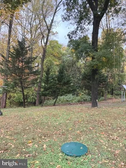 Exterior - 1664 Glen Dr, Pasadena, MD 21122 photo 3 of 5