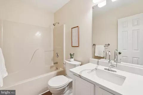 Bath - 5945 Deale Beach Rd, Deale, MD 20751 photo 2 of 2
