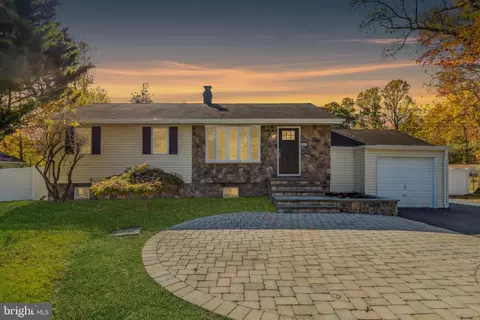 127 Duval Ln, Edgewater, MD 21037