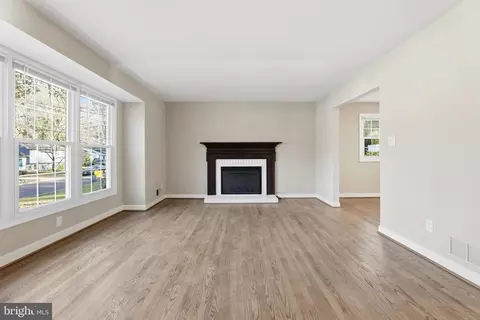 19 Roe Ln, Arnold, MD 21012 photo 7
