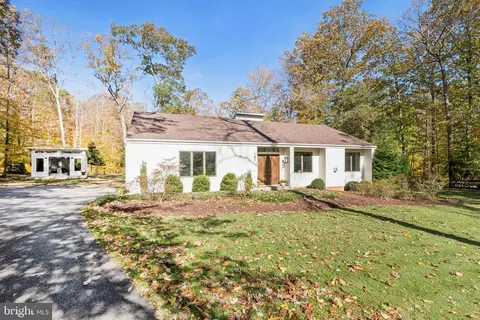 Exterior - 184 Old Bight Ct, Edgewater, MD 21037 photo 3 of 16