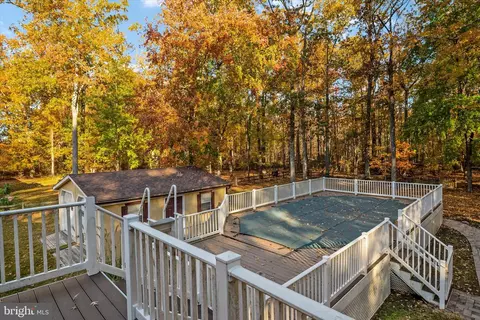Exterior - 732 Masons Beach Rd, Deale, MD 20751 photo 14 of 17