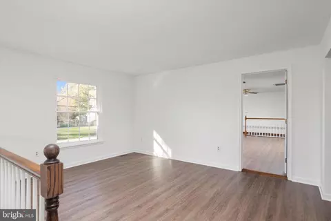 Living - 732 Masons Beach Rd, Deale, MD 20751 photo 1 of 4