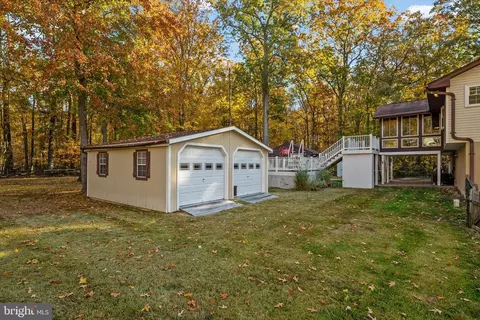 Exterior - 732 Masons Beach Rd, Deale, MD 20751 photo 7 of 17