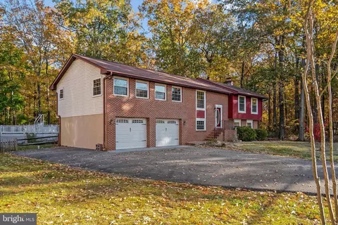 Exterior - 732 Masons Beach Rd, Deale, MD 20751 photo 4 of 17