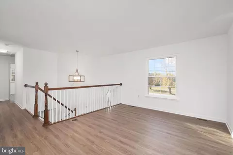 Entry Way - 732 Masons Beach Rd, Deale, MD 20751 photo 2 of 3