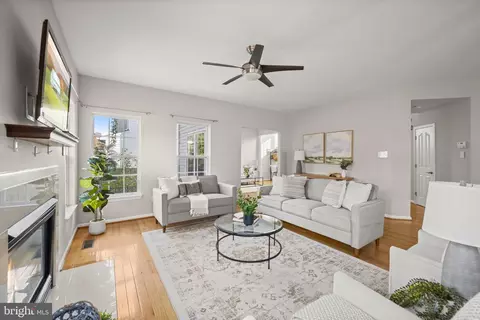Living - 122 Farmbrook Ln, Hanover, MD 21076 photo 6 of 6