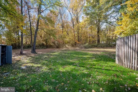 Exterior - 986 Breakwater Dr, Annapolis, MD 21403 photo 3 of 5
