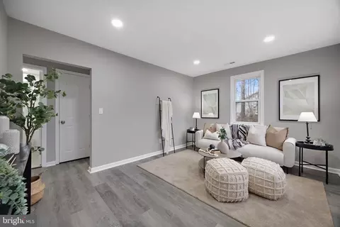 8119 Elizabeth Rd, Pasadena, MD 21122 photo 7