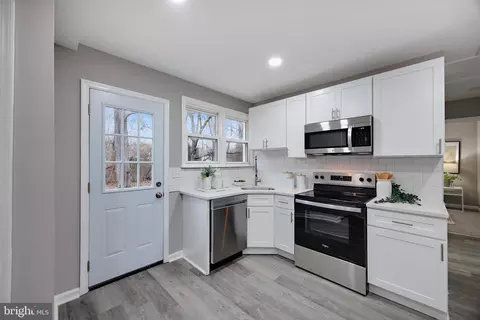 8119 Elizabeth Rd, Pasadena, MD 21122 photo 12
