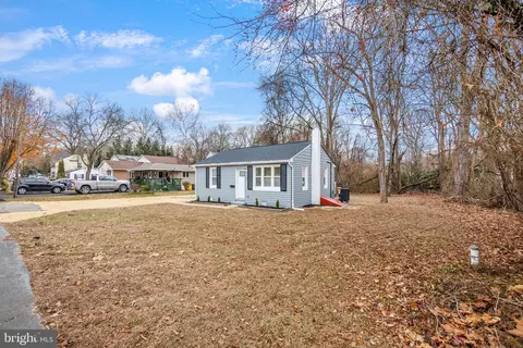 8119 Elizabeth Rd, Pasadena, MD 21122 photo 4