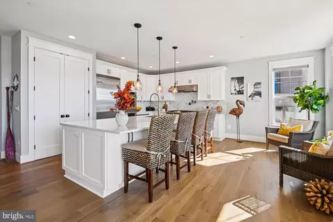 Kitchen - 4992 Lerch Dr, Shady Side, MD 20764 photo 4 of 4