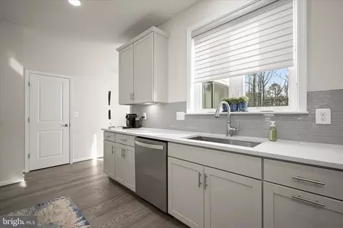 Kitchen - 3316 Watershed Blvd, Laurel, MD 20724 photo 4 of 7