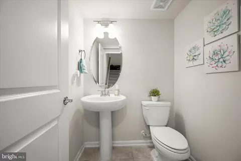 Entry Way - 3316 Watershed Blvd, Laurel, MD 20724 photo 4 of 12