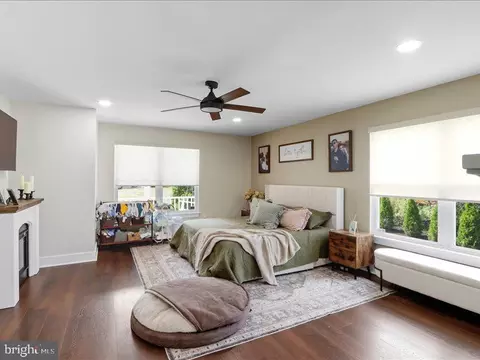 Bedroom - 706 E Shore Rd, Pasadena, MD 21122 photo 1 of 6