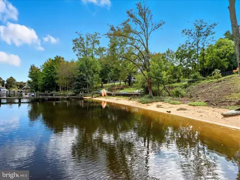 View/Area - 706 E Shore Rd, Pasadena, MD 21122 photo 2 of 2