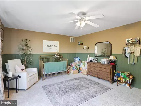 Bedroom - 706 E Shore Rd, Pasadena, MD 21122 photo 5 of 6