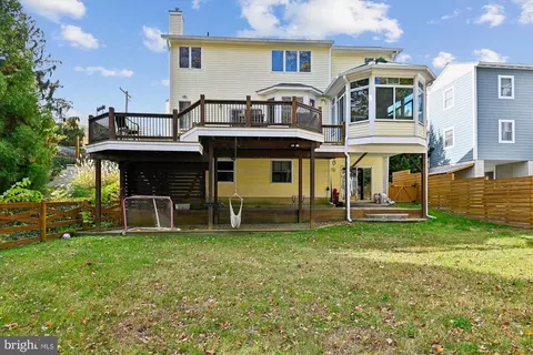 Exterior - 161 E Bay View Dr, Annapolis, MD 21403 photo 11 of 35