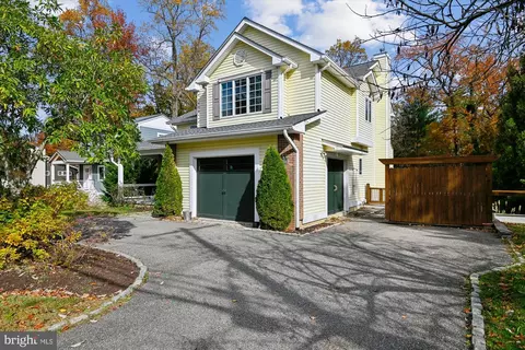 Exterior - 161 E Bay View Dr, Annapolis, MD 21403 photo 21 of 35