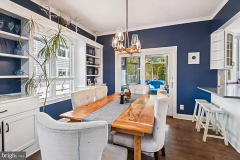 Dining - 161 E Bay View Dr, Annapolis, MD 21403 photo 3 of 4