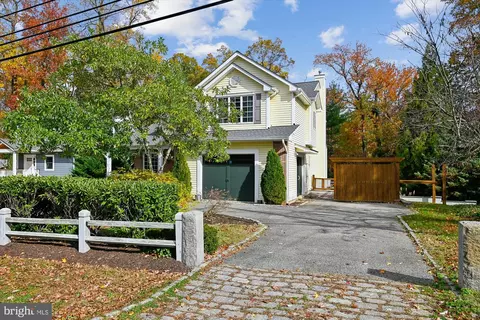 Exterior - 161 E Bay View Dr, Annapolis, MD 21403 photo 17 of 35