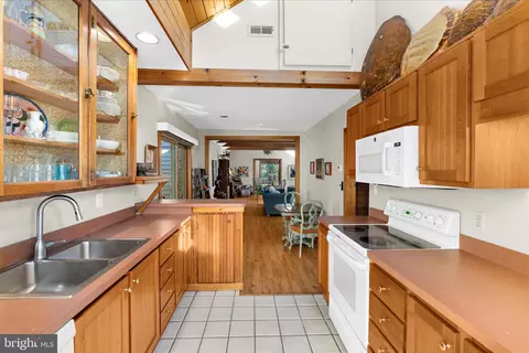 Kitchen - 336 Epping Way, Annapolis, MD 21401 photo 2 of 2