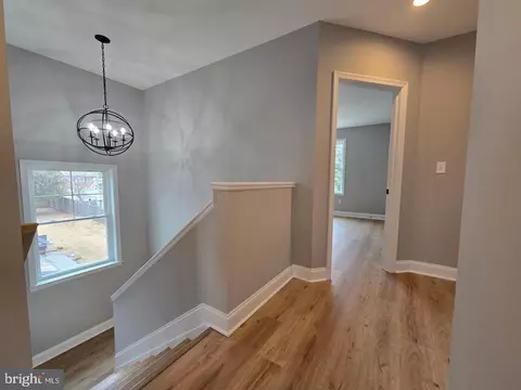 8478 Garden Rd, Pasadena, MD 21122 photo 7