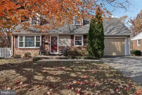 6222 Woodland Rd, Linthicum Heights, MD 21090