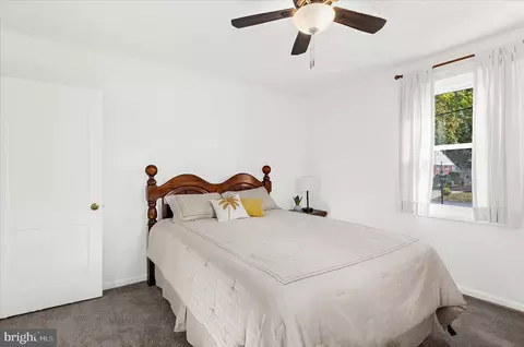 Bedroom - 210 Arundel Rd, Pasadena, MD 21122 photo 3 of 6
