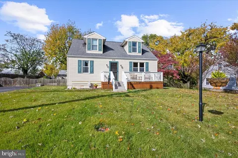 Exterior - 210 Arundel Rd, Pasadena, MD 21122 photo 4 of 11