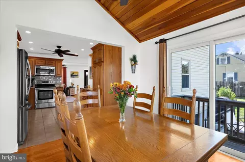 Dining - 210 Arundel Rd, Pasadena, MD 21122 photo 2 of 2