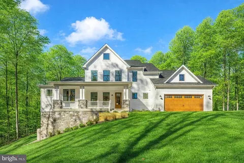 204 Three Rivers Rd, Harwood, MD 20776