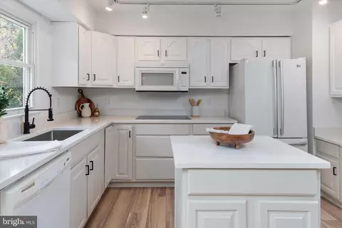 Kitchen - 7963 Oak Rd, Pasadena, MD 21122 photo 3 of 3