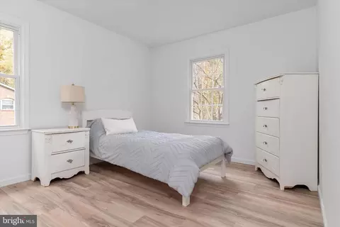 Other - 7963 Oak Rd, Pasadena, MD 21122 photo 3 of 6