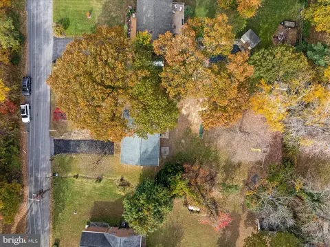 View/Area - 7963 Oak Rd, Pasadena, MD 21122 photo 7 of 9