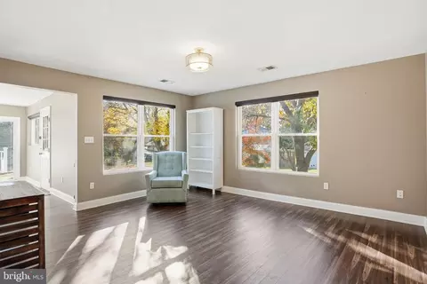 Living - 339 Beach Ave, Pasadena, MD 21122 photo 3 of 3