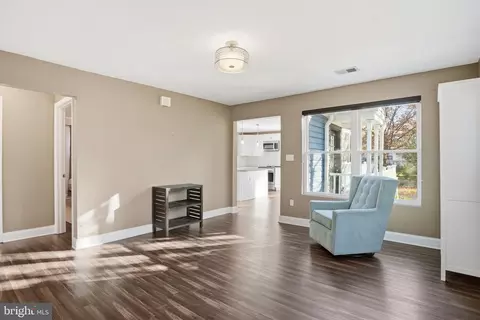 Living - 339 Beach Ave, Pasadena, MD 21122 photo 1 of 3