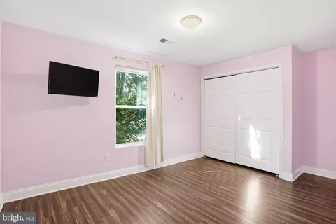 Bedroom - 339 Beach Ave, Pasadena, MD 21122 photo 3 of 4