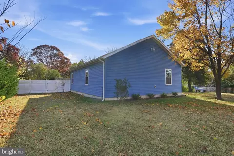 Exterior - 339 Beach Ave, Pasadena, MD 21122 photo 4 of 7