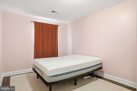 Bedroom - 339 Beach Ave, Pasadena, MD 21122 photo 1 of 4