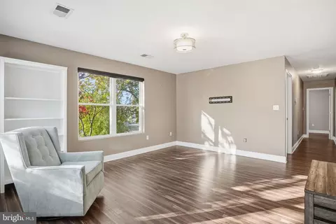 Living - 339 Beach Ave, Pasadena, MD 21122 photo 2 of 3