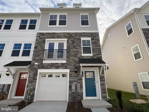 6828 Winterhill Ln, Glen Burnie, MD 21060
