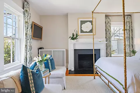 Bedroom - 39 Southgate Ave, Annapolis, MD 21401 photo 2 of 7